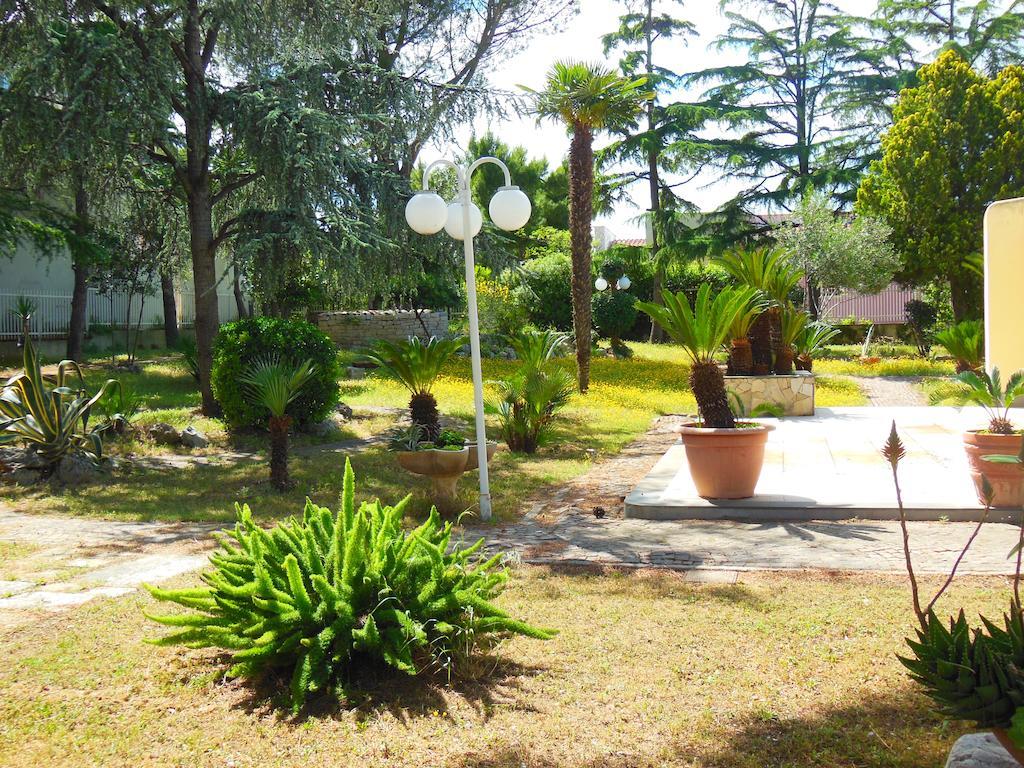 B&B Villa Garden Бишелье Экстерьер фото